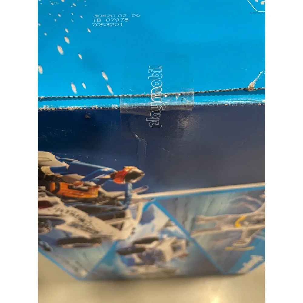 Playmobil Snow Beast Expedition 70532 Off-Road Truck Yeti Figure 55pc Set New